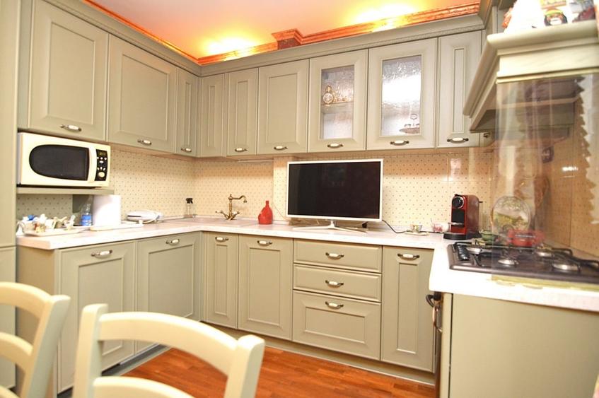 Apartament cu 3 camere decomandat, mobilat în Unirii