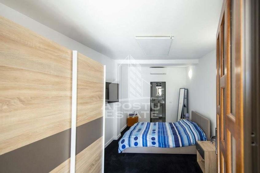 Vila,Piscina,teren fotbal,gradina,vegetatie - 16