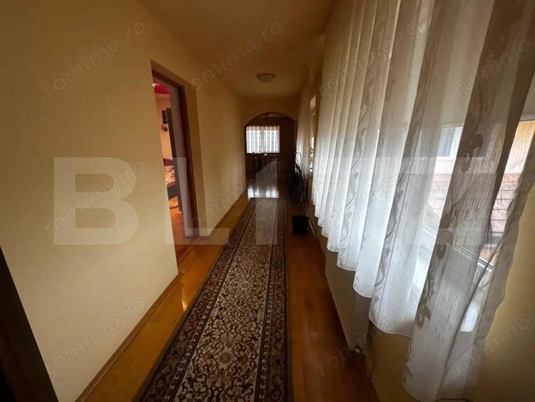 Casa spa?ioasa, aproape de centru, intr-o zona excelenta din Sebe? - 9