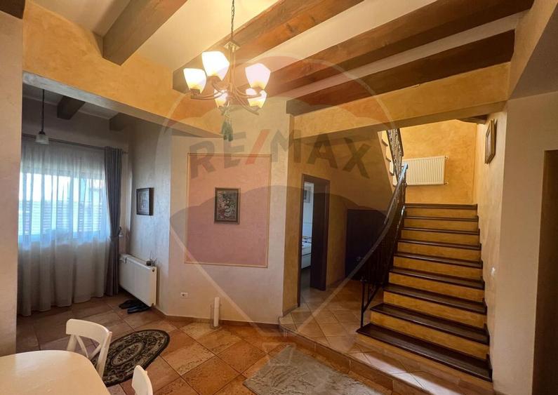 Casa / Vila cu 4 camere de vanzare - 9