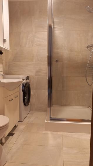 Piata Victoriei - 12