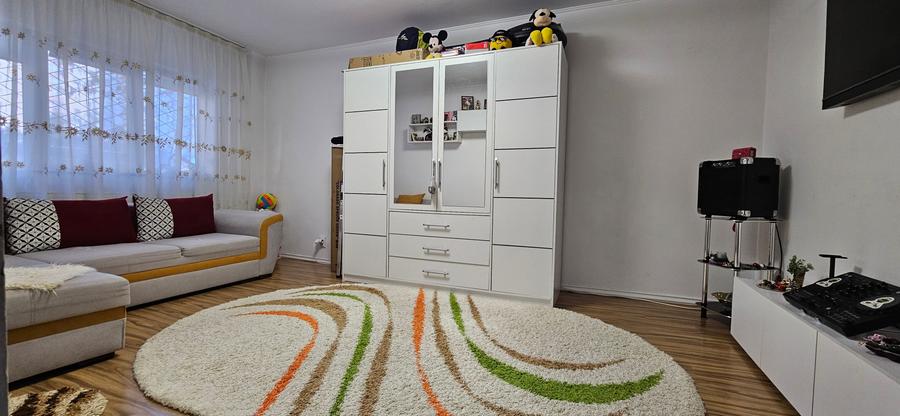 Apartament 2 camere, decomandat, bloc 1980, parter - 2