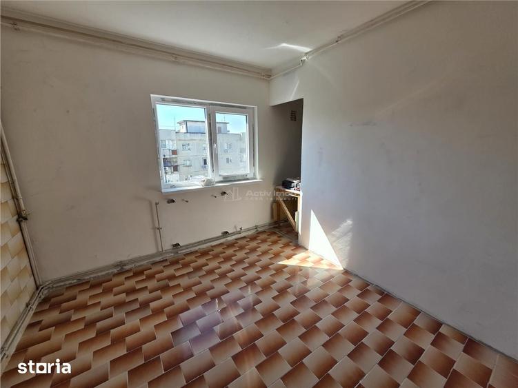 2 camere decomandat - Novaci - Sebastian - 9