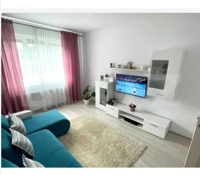 Garsoniera moderna si spatioasa - 3