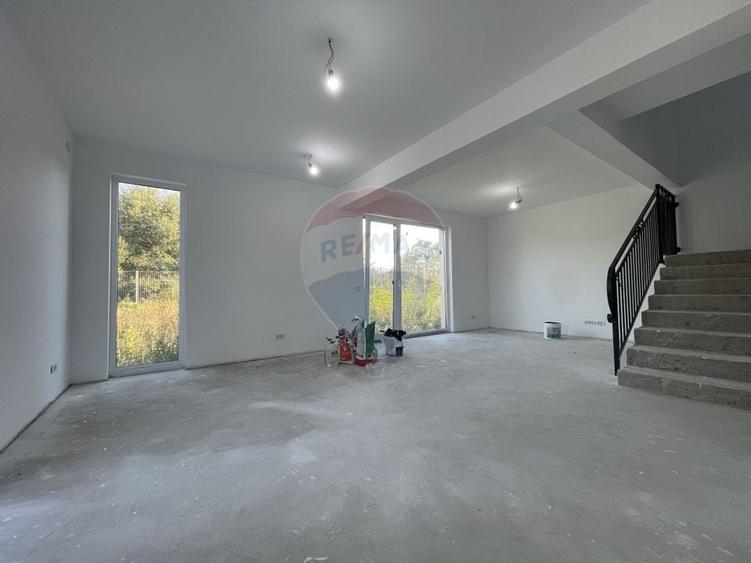 Duplex la cheie cu 4 camere in Sacalaz - 4