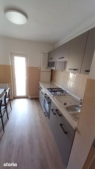 Inchiriez apartament 2 camere - 3