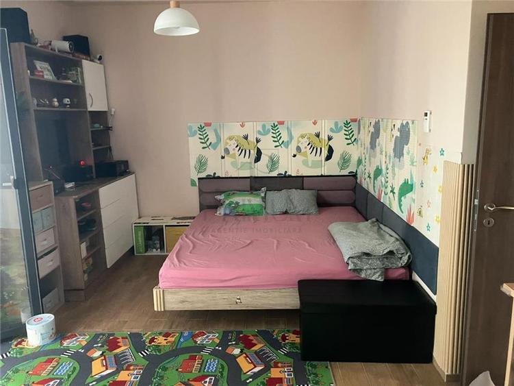 BUZIASULUI - PENTHOUSE LIFT - 3 cam - 2 bai - 2 terase - incalzire pardoseala - - 4