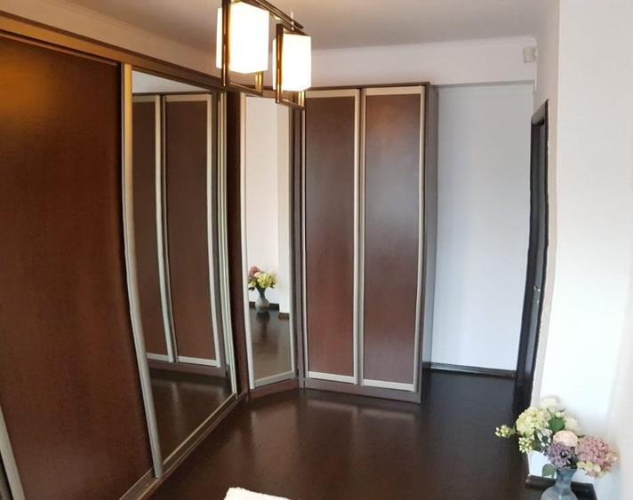 Proprietar-Închiriez apartament 3 camere + 2 locuri parcare - VIDEO - 10