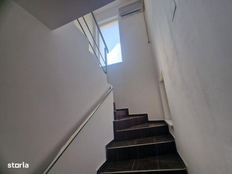 Casă cu 5 camere cu Teren 630 Mp în Dumbrăvița