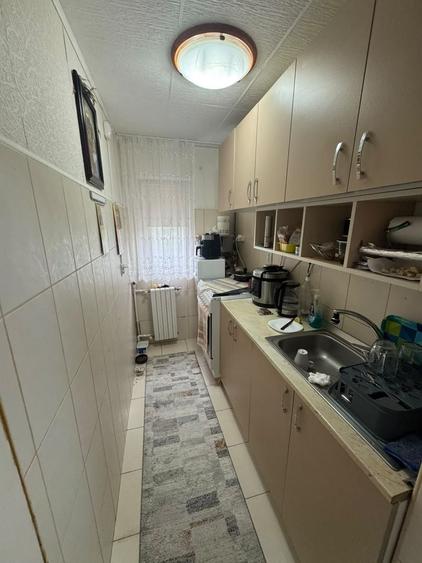 Apartament cu 2 camere semidecomandat, mobilat în Tomis Nord
