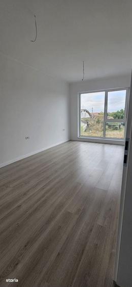 Apartament cu 4 camere în Săcălaz