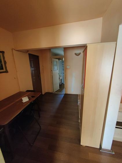 Apartament cu 3 camere decomandat în Păulești