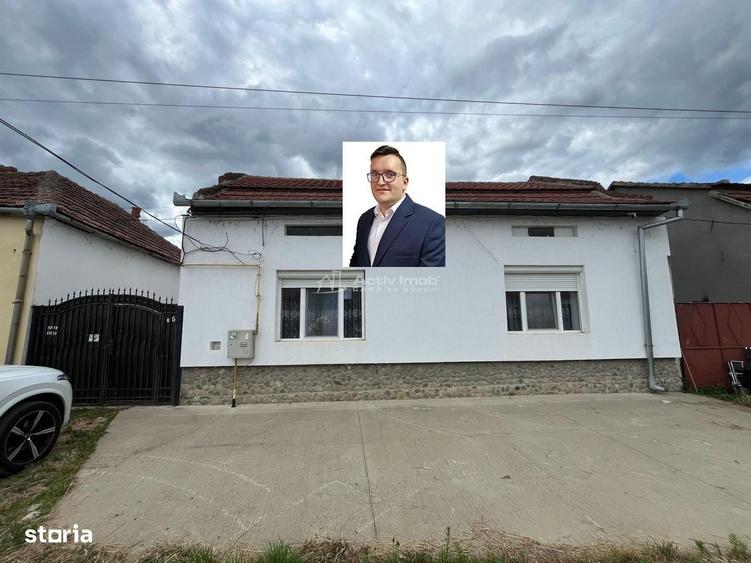 Casă cu 4 camere în Central