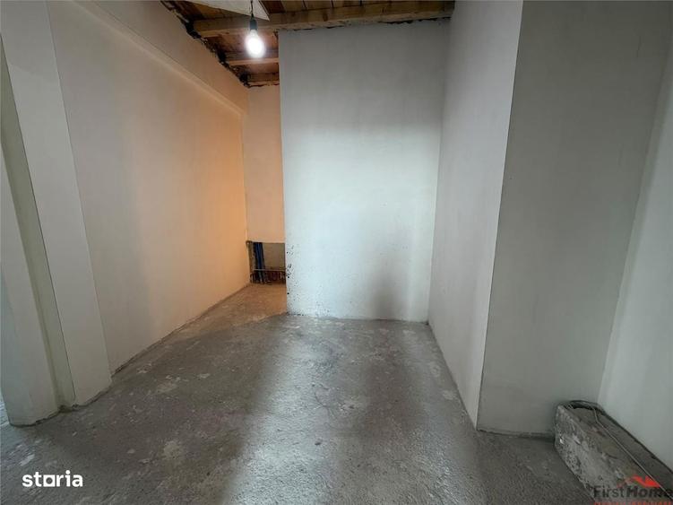 Casă cu 4 camere în Vânători
