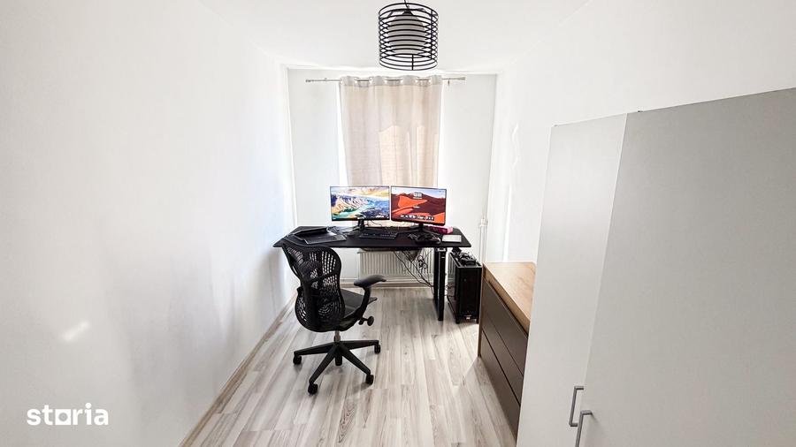 Apartament cu 3 camere semidecomandat în Ceair