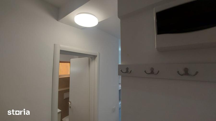 Apartament cu 2 camere în Apărătorii Patriei