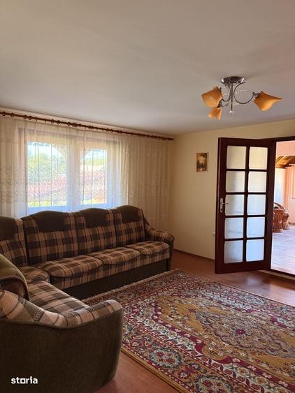 Casă cu 4 camere în Ghirdoveni