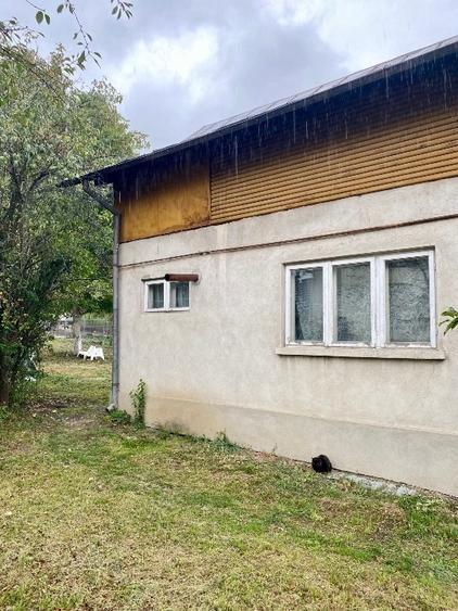 Casă cu 2 camere cu Teren 2105 Mp în Voila