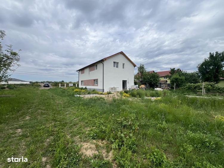 Casă cu 4 camere în Ambud