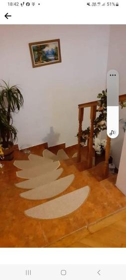 Casă cu 3 camere cu Teren 70 Mp în Sub Arini