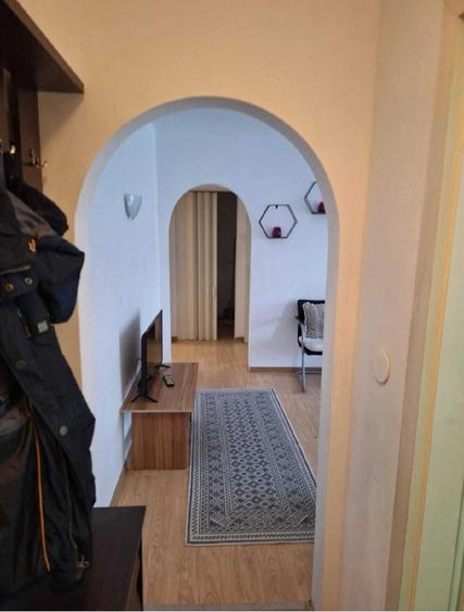 Apartament cu 3 camere decomandat în Șagului