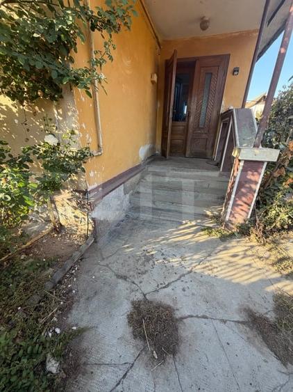 Casă individuală cu 2 camere cu Canalizare în Micro 1