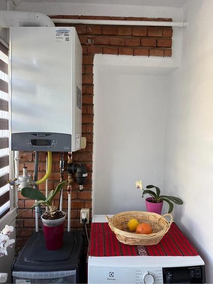 Apartament cu 3 camere decomandat în Alfa