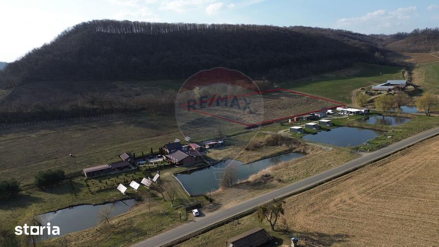 Teren de 7000 mp, în Laslea