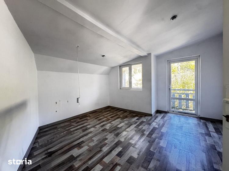 Casă cu 4 camere cu Teren 1350 Mp în Mărgineni