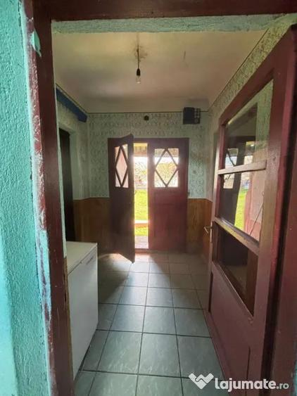 Casa Asuaju de Sus, 47 ari teren, investi?ie, necesita re - 1