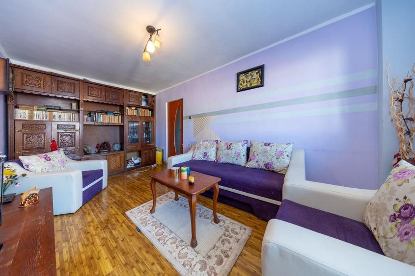 Apartament 3 camere, vedere superbă, Răcădău, str. Carpenului - 2