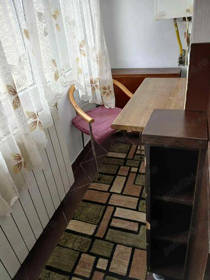 Inchiriez garsoniera etaj 4 - 4