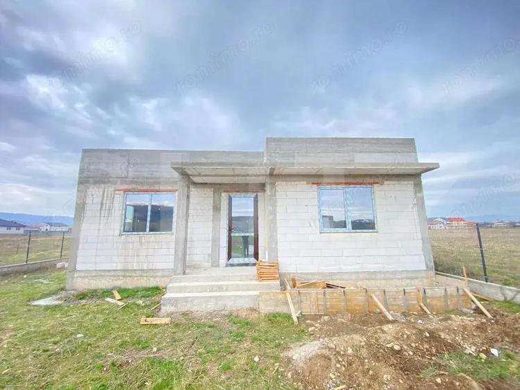 Casa la rosu cu 3 dormitoare,2 bai,141mp - 6