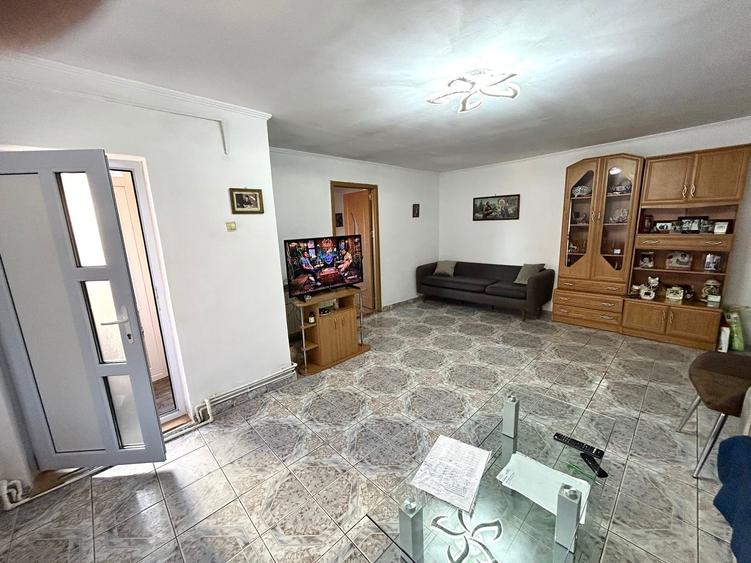 Casa individuala cu centrala proprie,la pret de apartament - 4