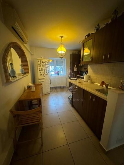 4 CAMERE  // 9 MAI // PARTER // 92 MP - 4