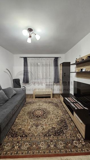 Apartament cu camere Alexandru cel Bun - 450 euro - 1