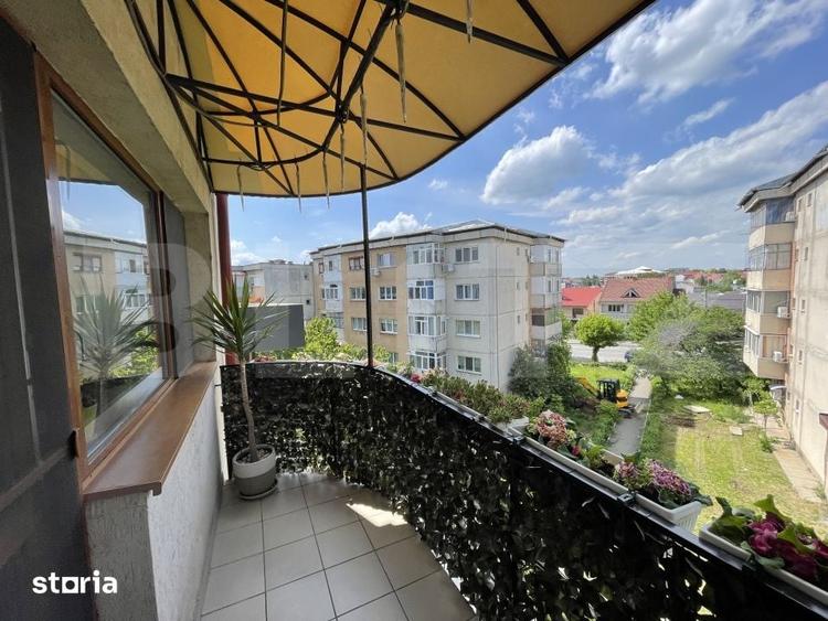 Apartament cu 3 camere decomandat în Siloz