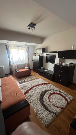 Pers. Fizica Inchiriez apartament 2 camere 67 mp - 3