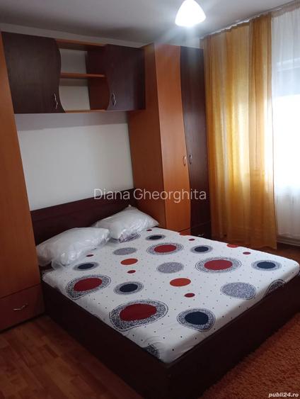 Inchiriez apartament 3 camere decomandat Inchiriez apartament 3 camere decomandat