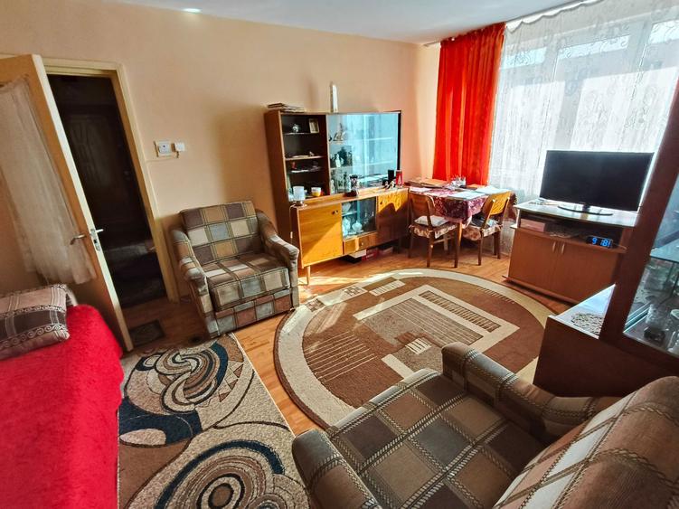 Apartament 3 camere Trivale cu centrala proprie - 8