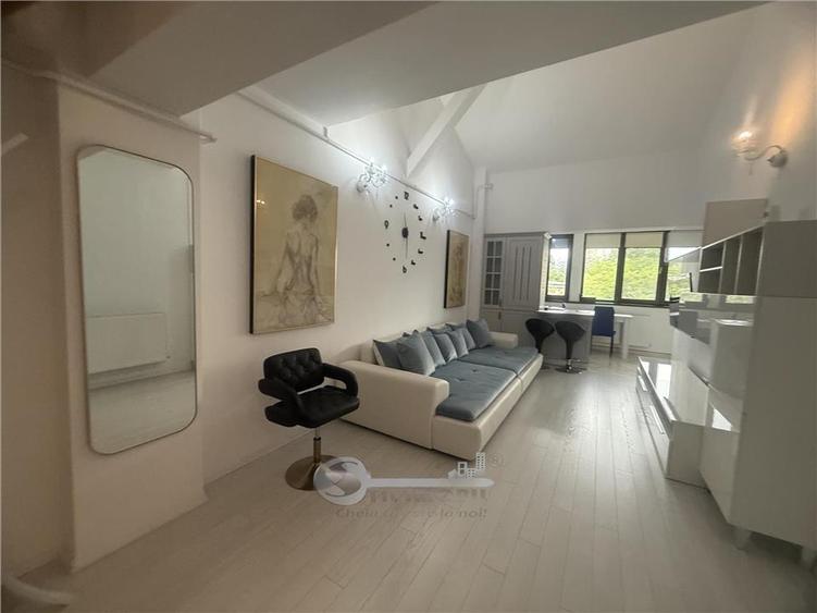 Apartament cu 3 camere decomandat în Tătărași