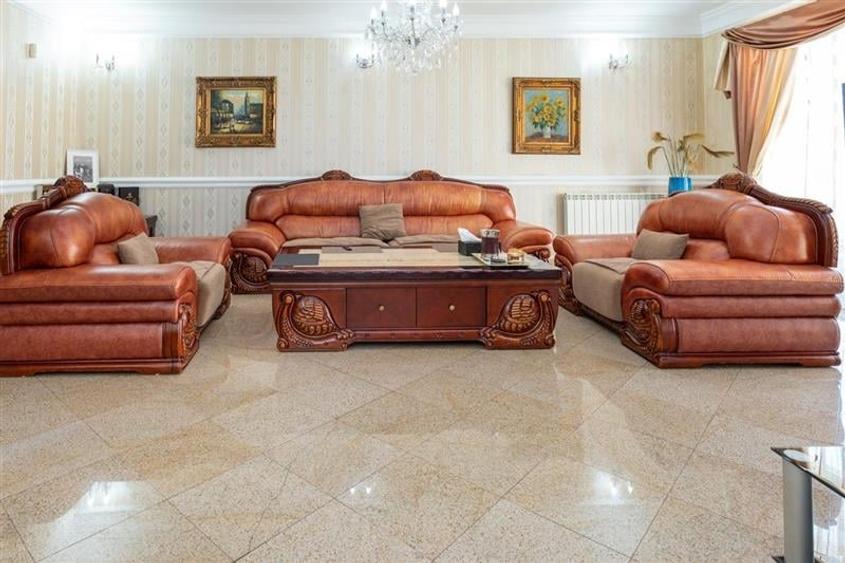 Vila cu piscina.Iancu Nicolae. Exclusivitate. - 6