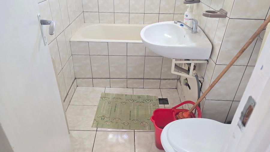 Vand apartament 2 camere decomandat  Deva,  Balcescu,intersectie cu 22 Decembrie - 6