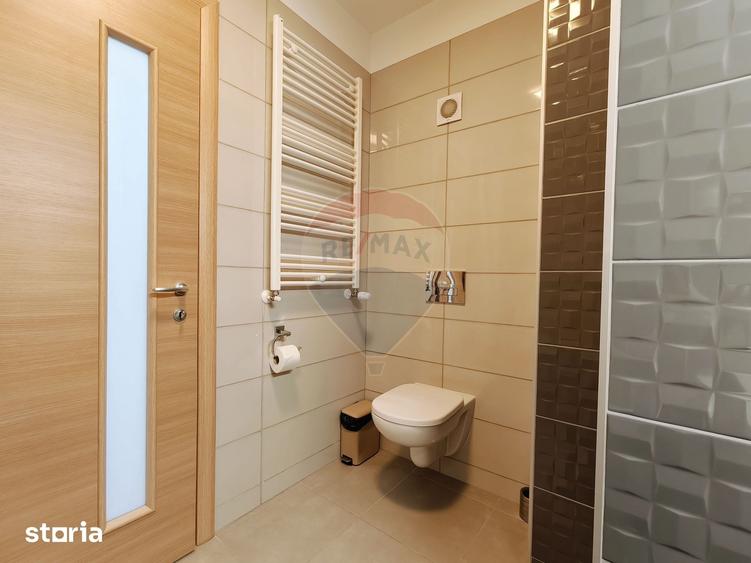 Apartament cu 3 camere în Tractorul