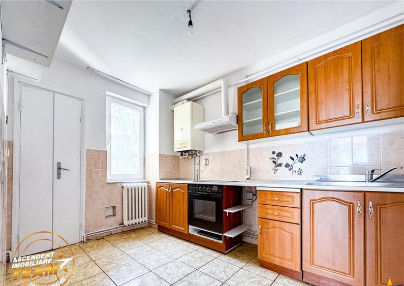 Film! Apartament 2 camere, decomandat, rezidential, Simeria - 2