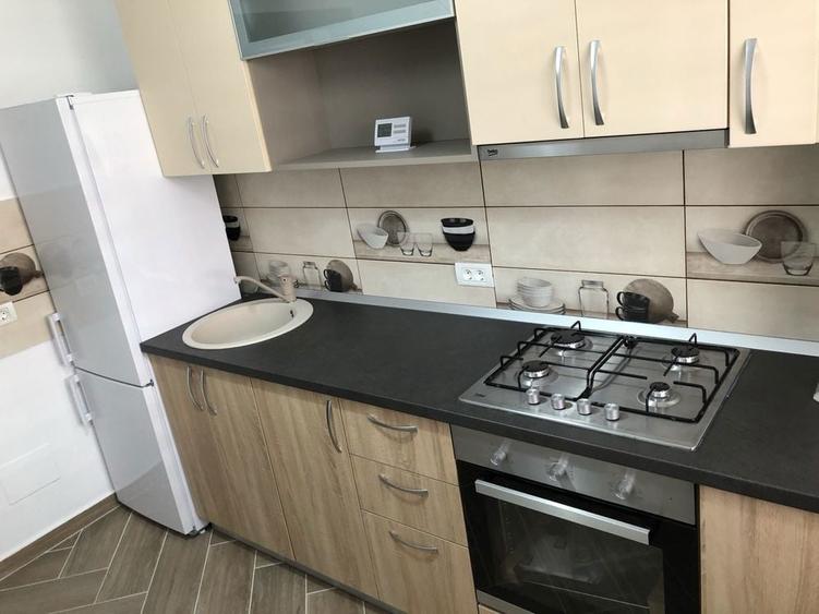Proprietar inchiriez apartament 2 camere decomandat , 54 mp Drumul Gura Putnei 49 - 5