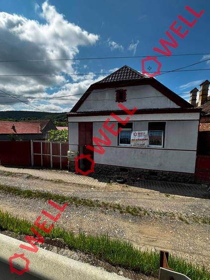 Casă cu 2 camere cu Teren 493 Mp în Bunești