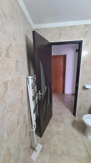 Apartament foarte spa?ios cu 1 camera recent renovat, complet mobilat ?i utilat, la prima inchiriere - 9