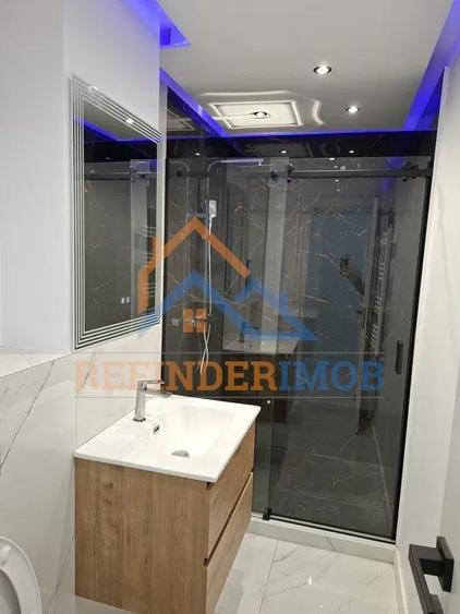 Garsoniera renovata  Aparatorii Patriei - Metrou etaj 1 bloc din 1986 - 2