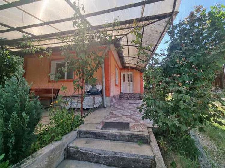 vand casa cu gradina in bontida - 7